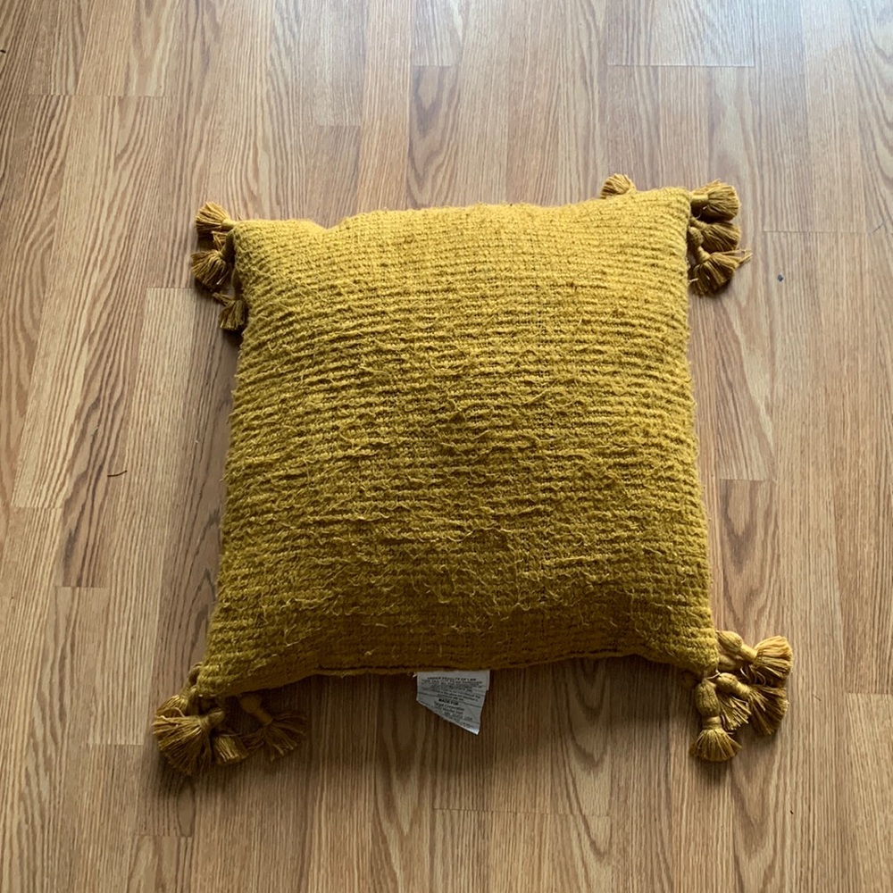 Throw pillow